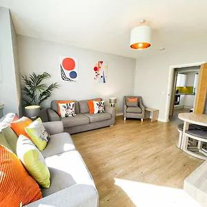 Charming Old Town 2 Bed Apt, 2mins From Royal Mile Apartamento Edimburgo